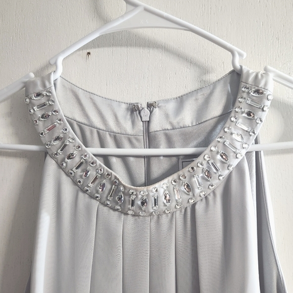 J Howard Gray Formal Dress - Picture 3 of 7